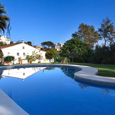 Agradable Adosado Con Piscina La Hidalga Villa Benalmádena Dış mekan fotoğraf