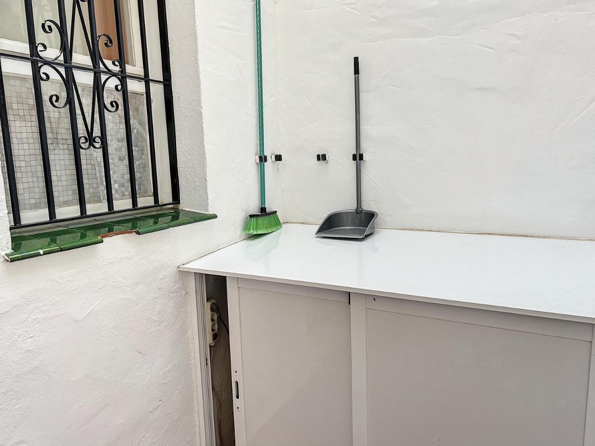 Agradable Adosado Con Piscina La Hidalga Villa Benalmádena Dış mekan fotoğraf