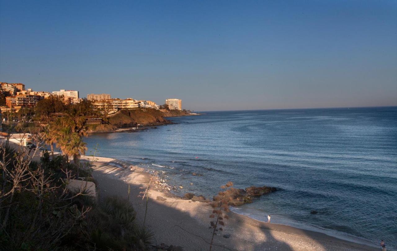 Agradable Adosado Con Piscina La Hidalga Villa Benalmádena Dış mekan fotoğraf