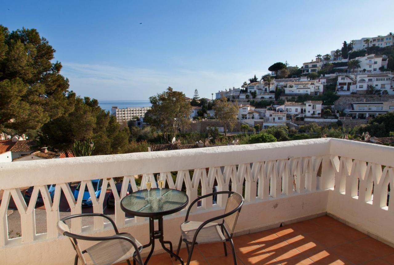 Agradable Adosado Con Piscina La Hidalga Villa Benalmádena Dış mekan fotoğraf