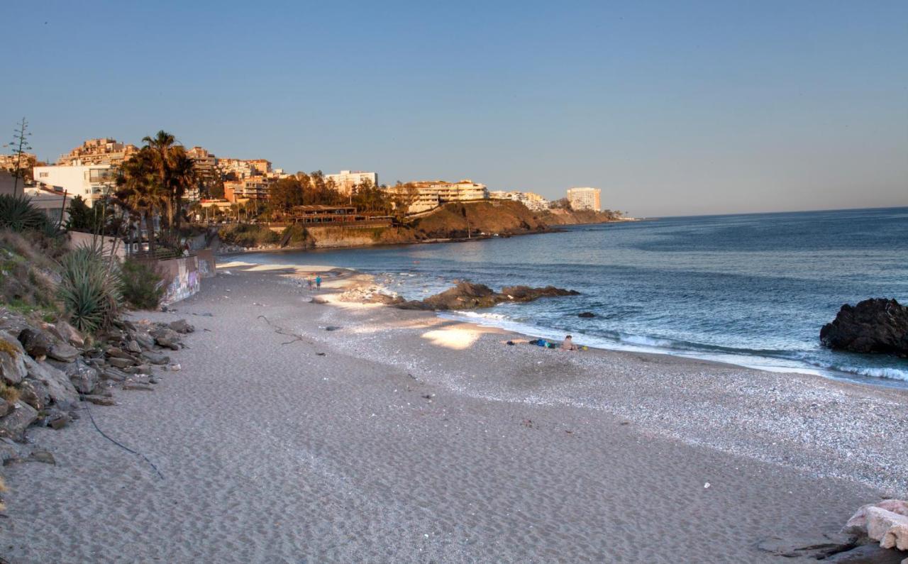 Agradable Adosado Con Piscina La Hidalga Villa Benalmádena Dış mekan fotoğraf