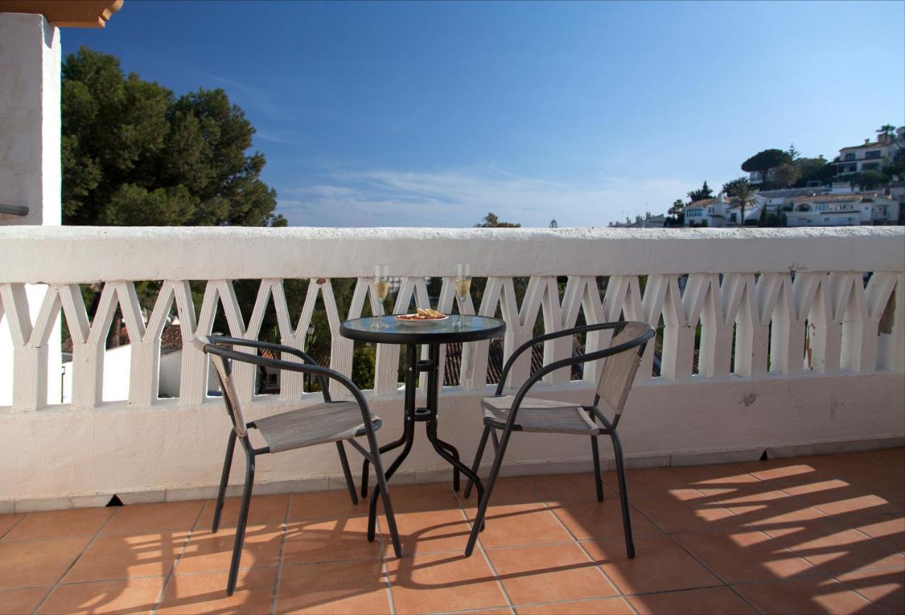 Agradable Adosado Con Piscina La Hidalga Villa Benalmádena Dış mekan fotoğraf